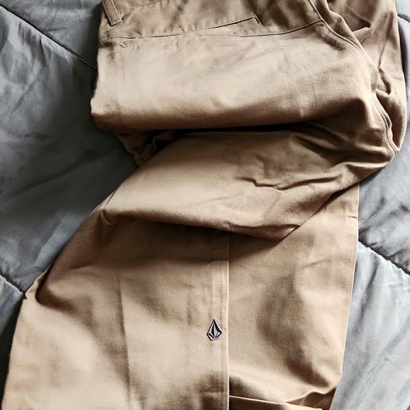 Volcom Skater Chinos - Picture 1 of 6